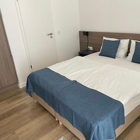 Res City Residence Hotel Будапеща Екстериор снимка