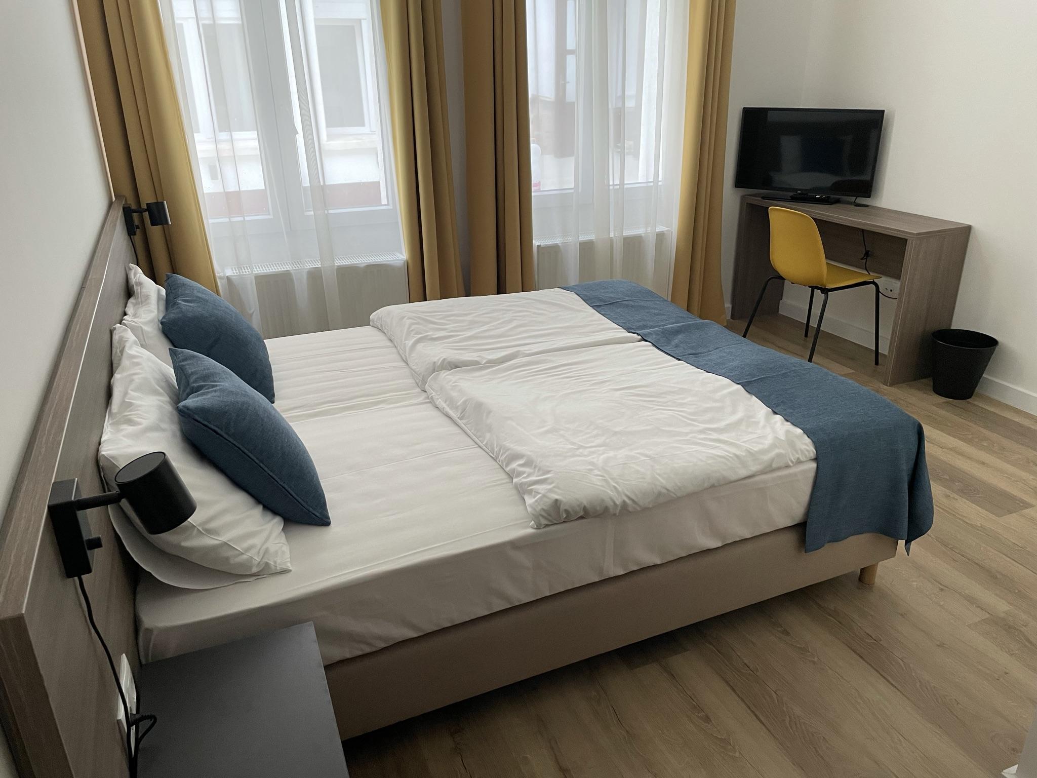 Res City Residence Hotel Будапеща Екстериор снимка