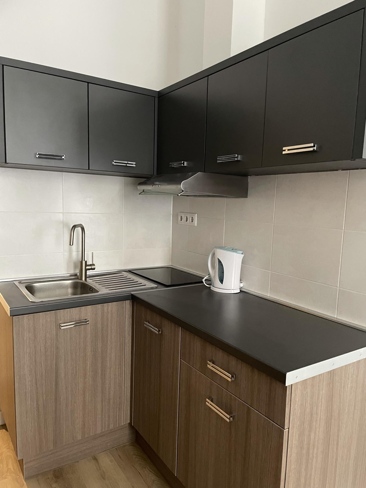 Res City Residence Hotel Будапеща Екстериор снимка