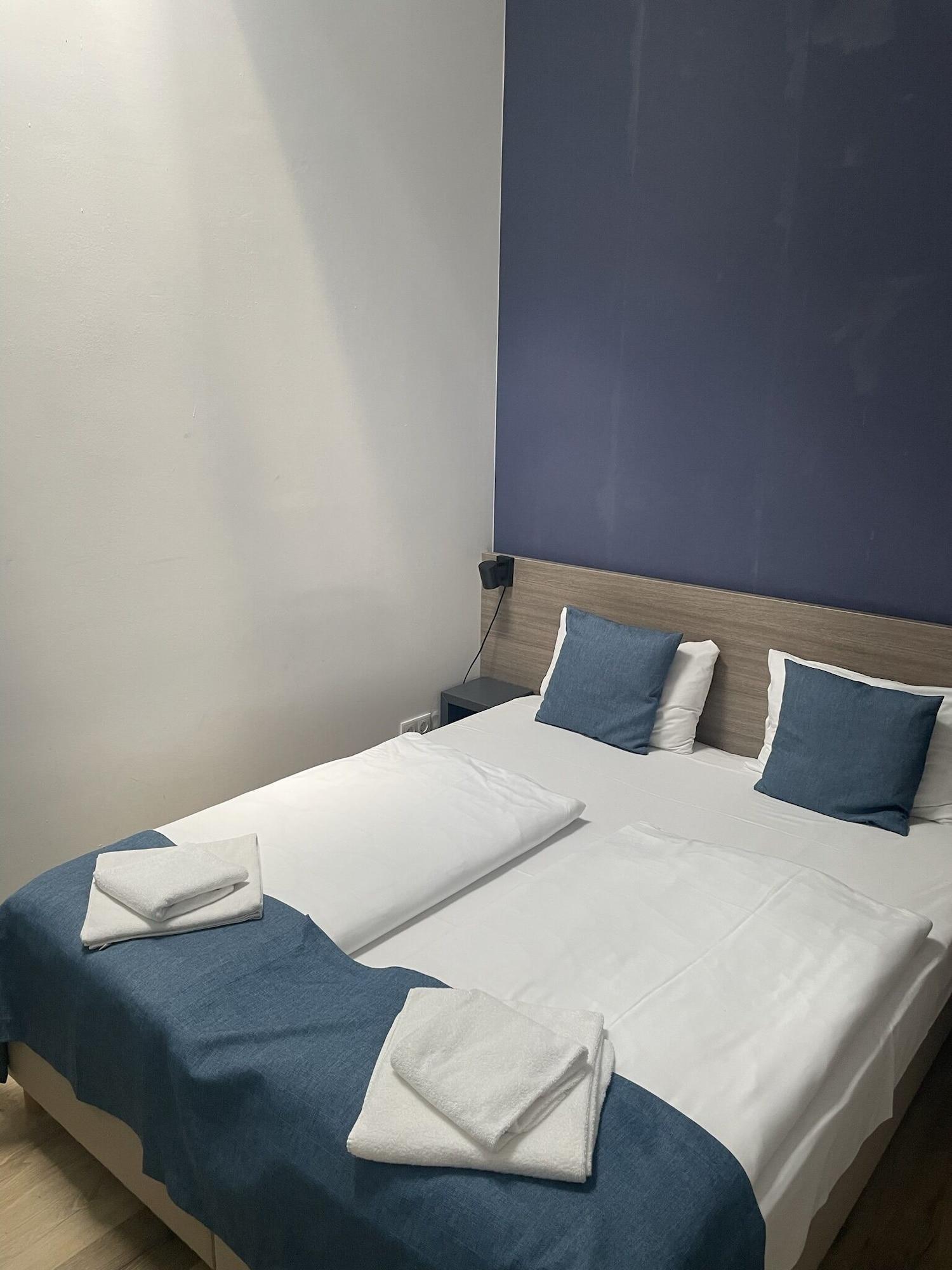 Res City Residence Hotel Будапеща Екстериор снимка