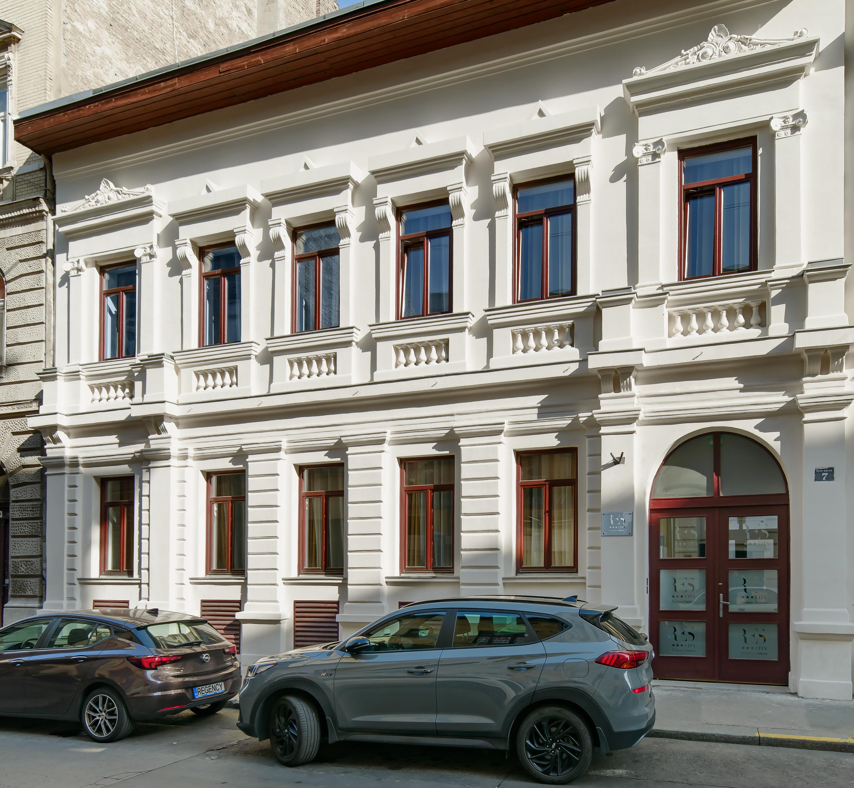 Res City Residence Hotel Будапеща Екстериор снимка