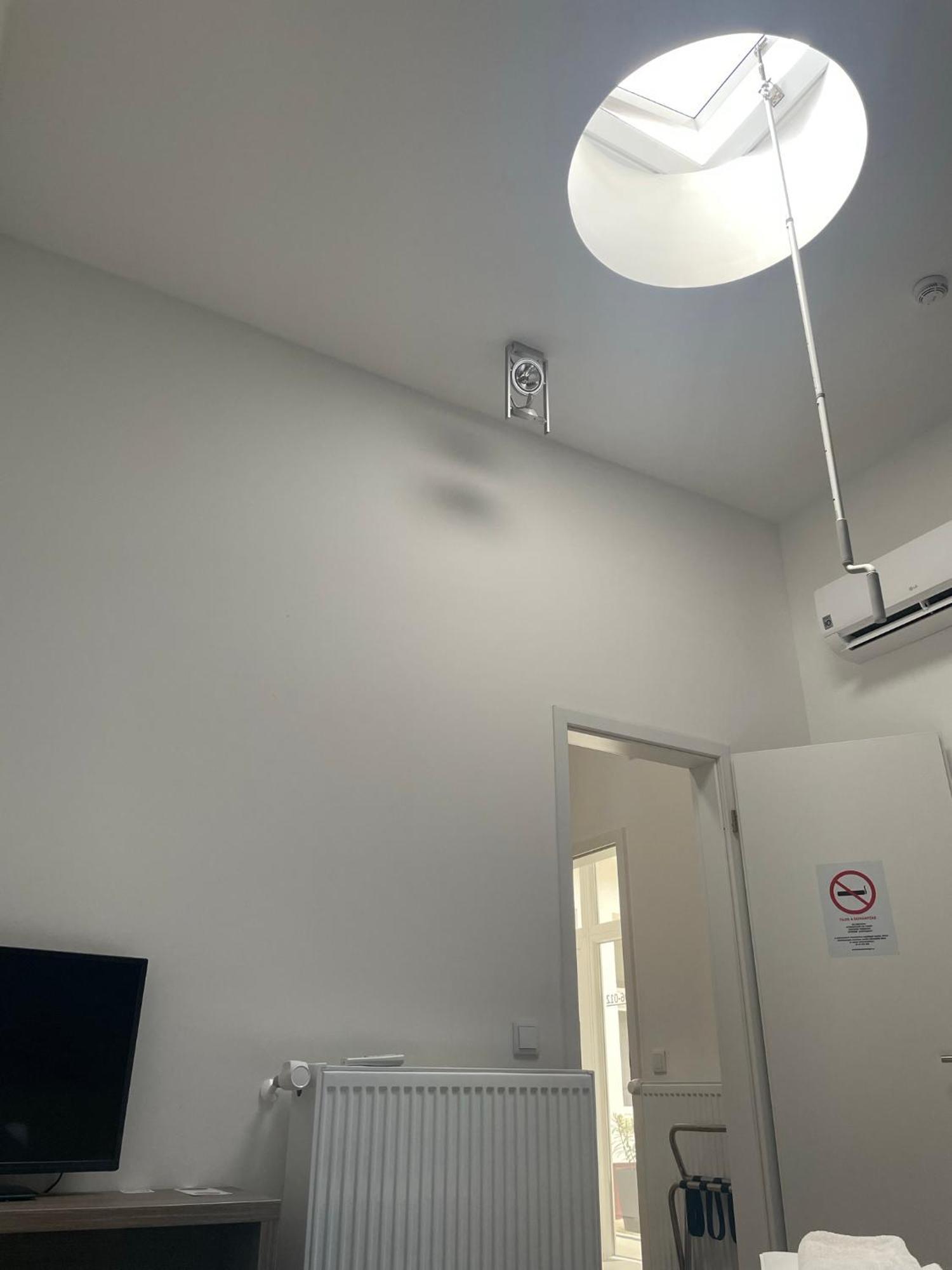 Res City Residence Hotel Будапеща Екстериор снимка